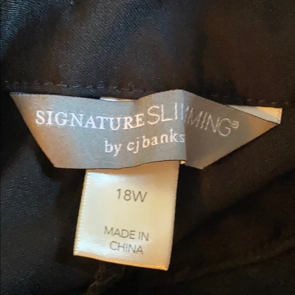 Black capris pants - Picture 5 of 5